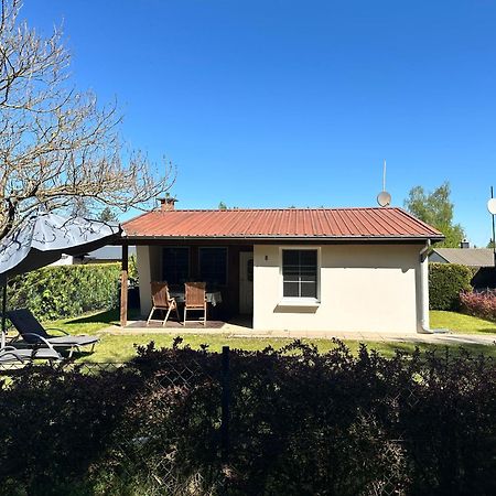 Bungalow Am Dobbertiner See Extérieur photo